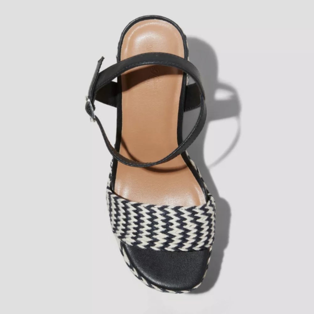 Universal Thread Black And Cream Platform Sandals - image 3